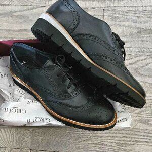 BRAND NEW Girotti Oxford shoes size 37